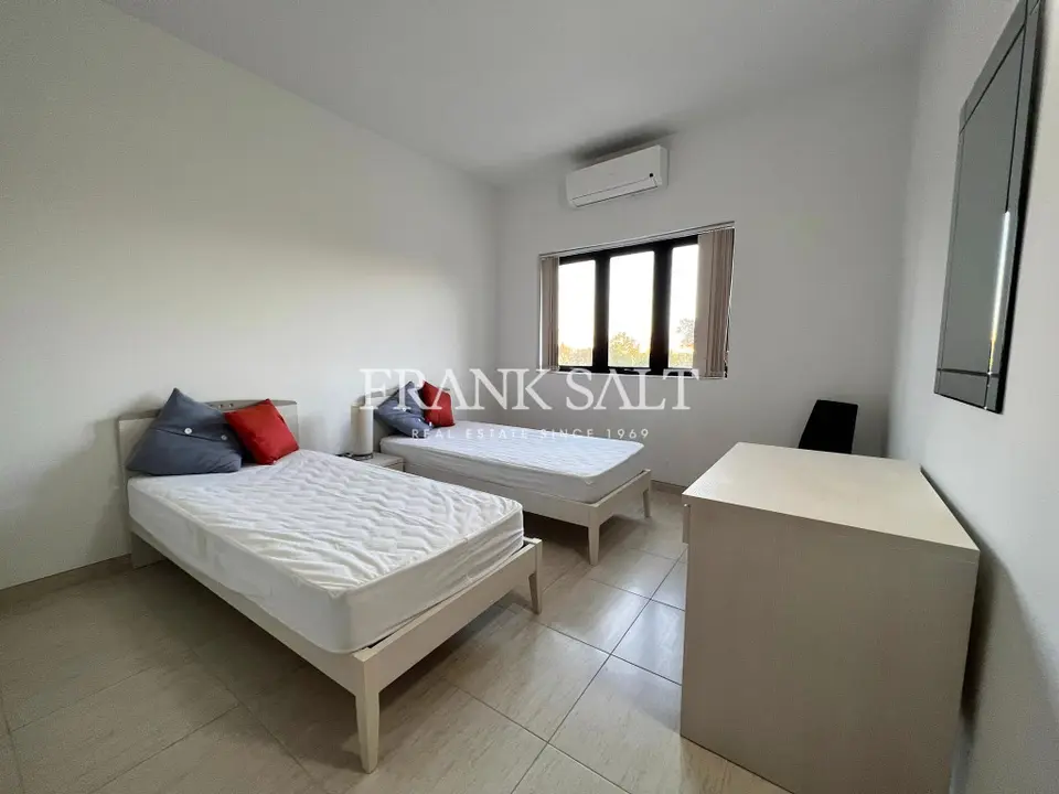 Gzira, Furnished Apartment
