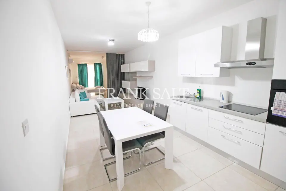 St Julians, Studio Apartment