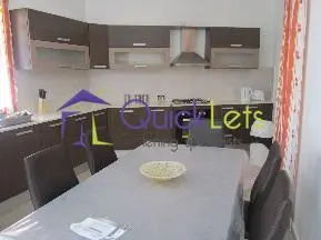3 bedroom Maisonette to rent in Mosta