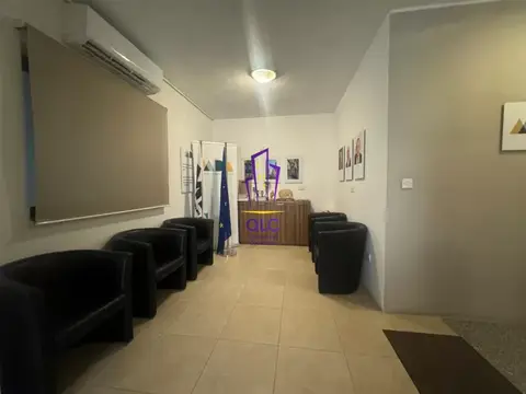 Office to rent in Pieta