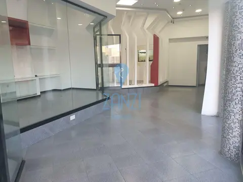 Retail / Shops / Clinic for sale in Birkirkara
