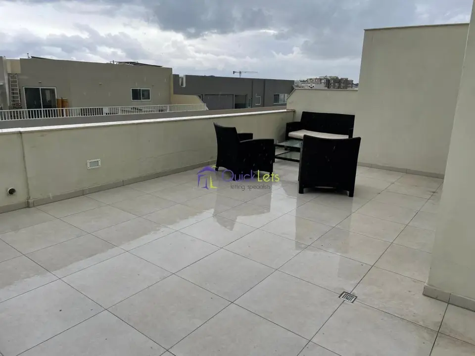 1 bedroom Penthouse to rent in Swieqi