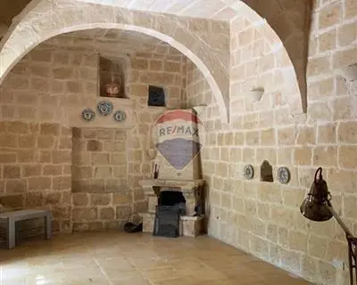 3 bedroom House of Character to rent in Birkirkara