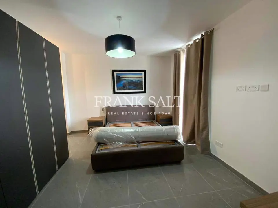 Gzira, Apartment