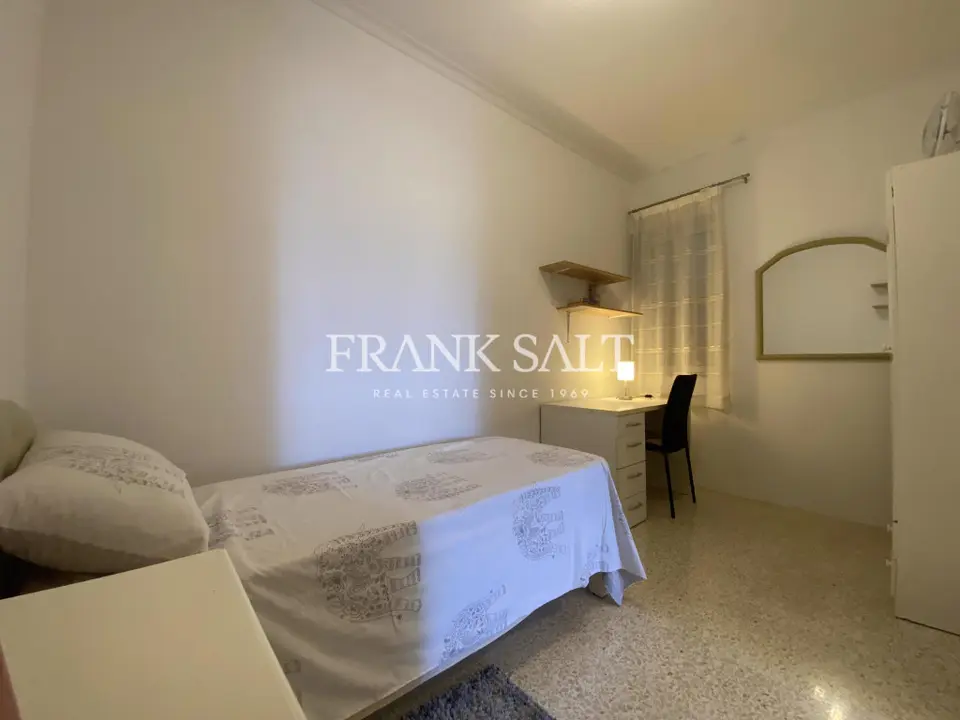 Gzira, Apartment