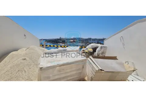 2 Bedroom Penthouse For Sale in Sliema