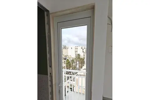 1 Bedroom Penthouse For Sale