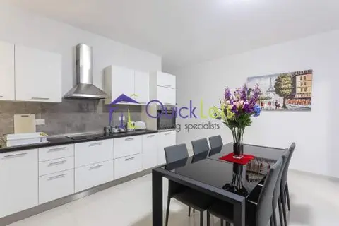 4 bedroom Apartment to rent in Safi