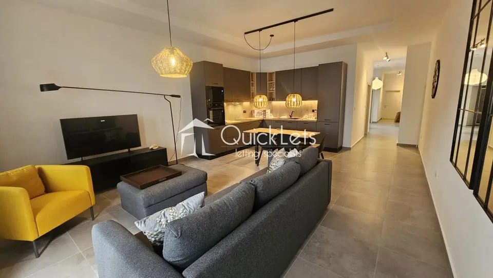 2 bedroom Apartment to rent in Gzira