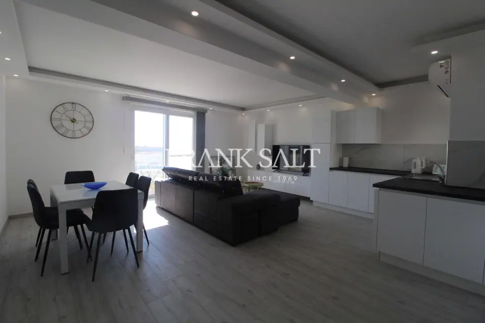 Qala, Apartment
