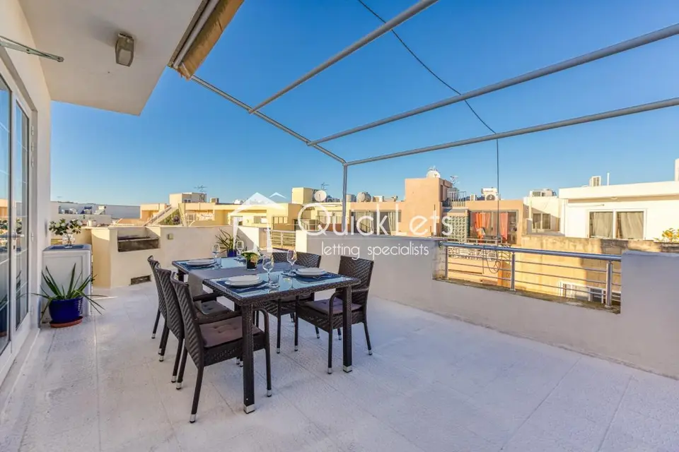1 bedroom Penthouse to rent in Mosta