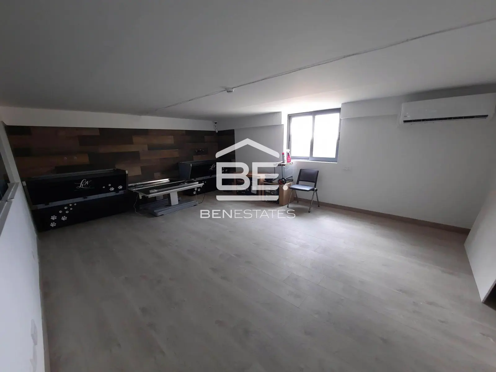 Commercial to rent in Ghaxaq