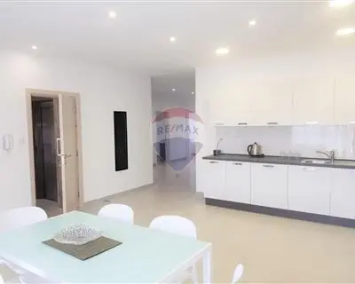 4 bedroom Apartment to rent in Mellieha
