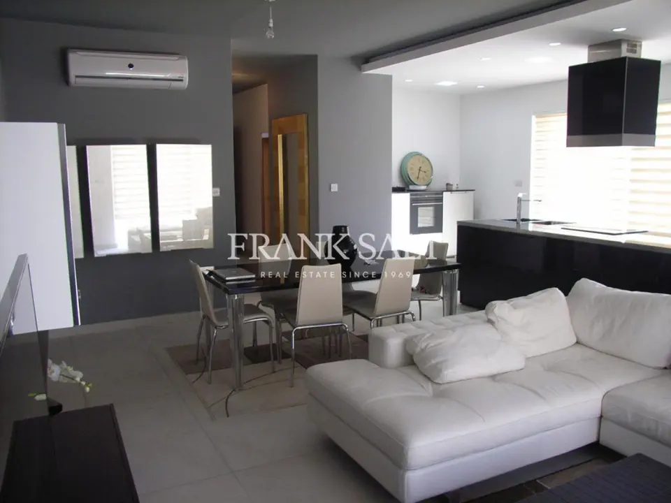Sliema, Furnished Penthouse