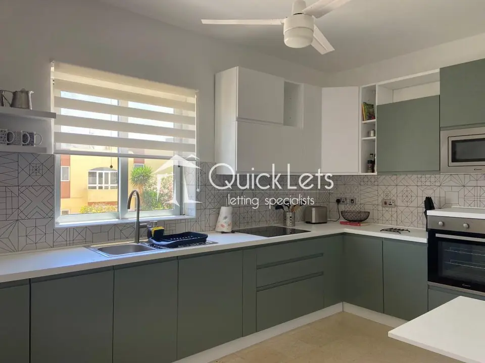 3 bedroom Maisonette to rent in Marsaskala