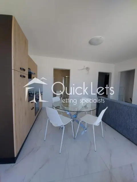 2 bedroom Penthouse to rent in Zebbug