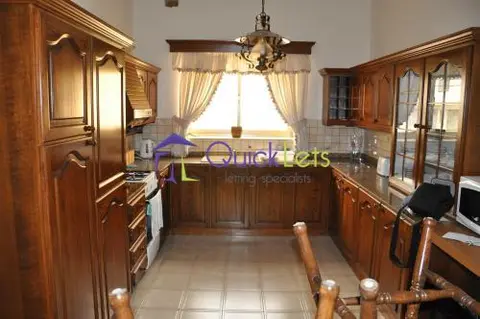 3 bedroom Apartment to rent in Birkirkara