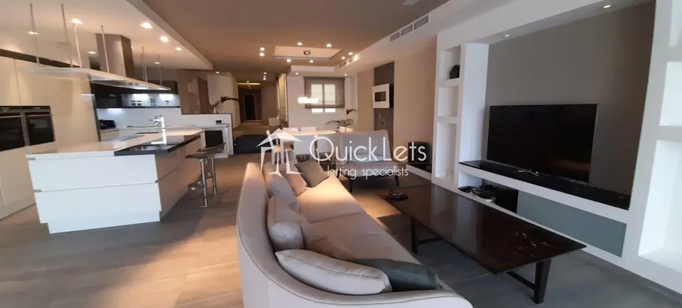 3 bedroom Apartment to rent in Ta' Xbiex