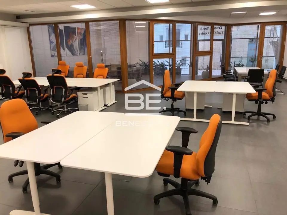 Office to rent in Sliema