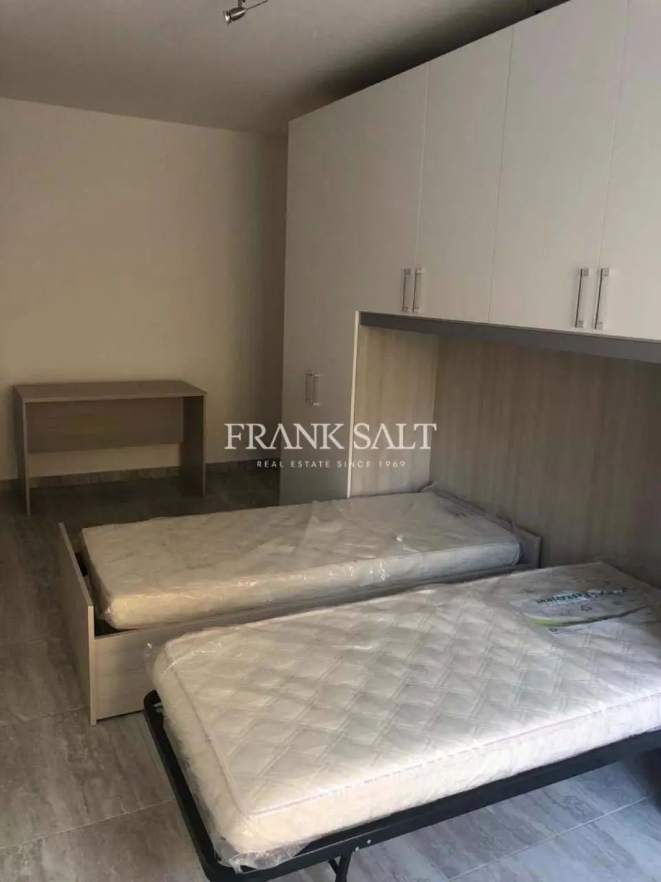 Xemxija, Penthouse