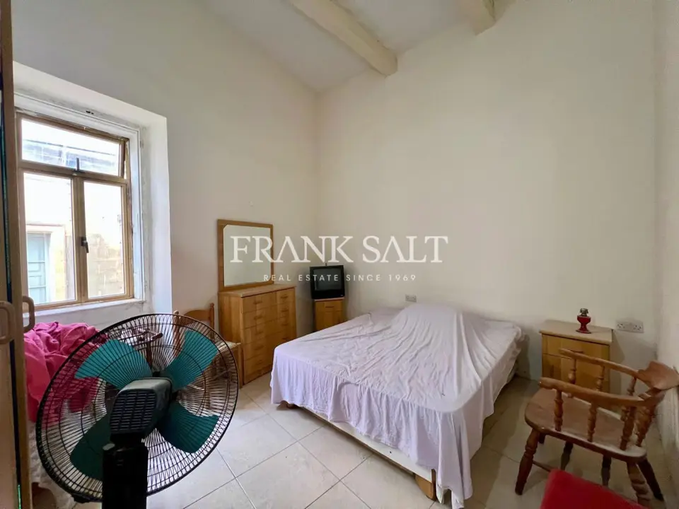 3 bedroom Maisonette for sale in Qormi