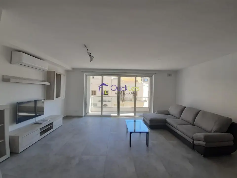 3 bedroom Apartment to rent in Zebbug