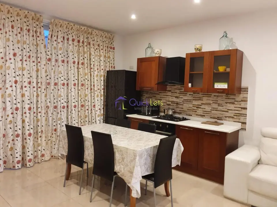 3 bedroom Penthouse to rent in Marsaskala