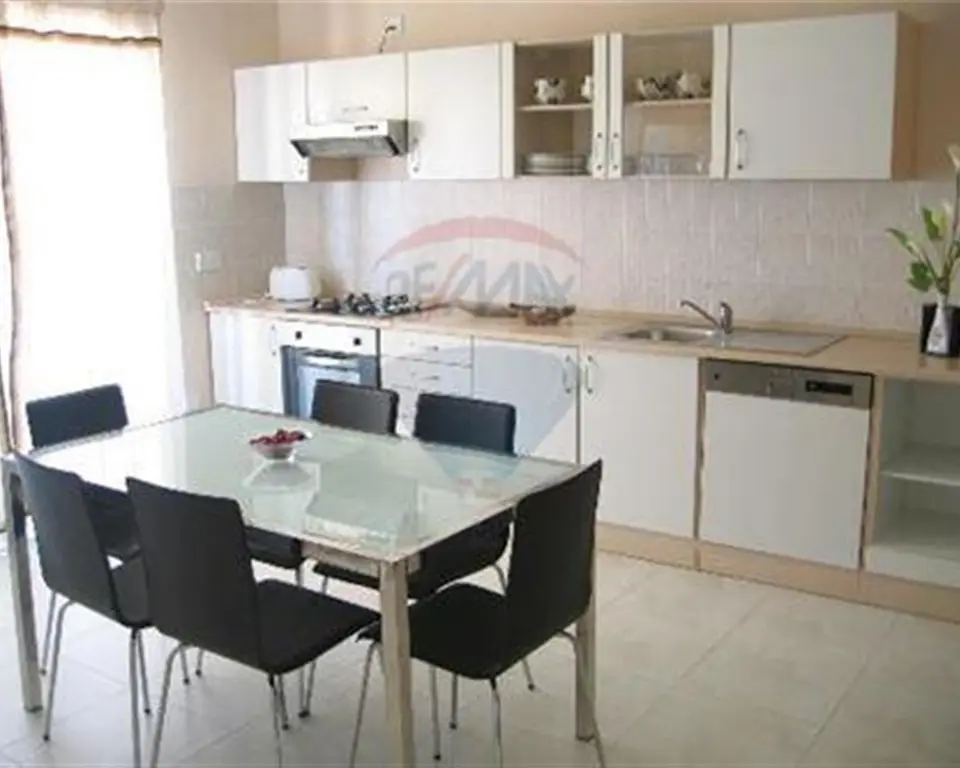 4 bedroom Apartment to rent in Zebbug