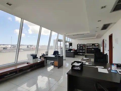 Office to rent in Balzan