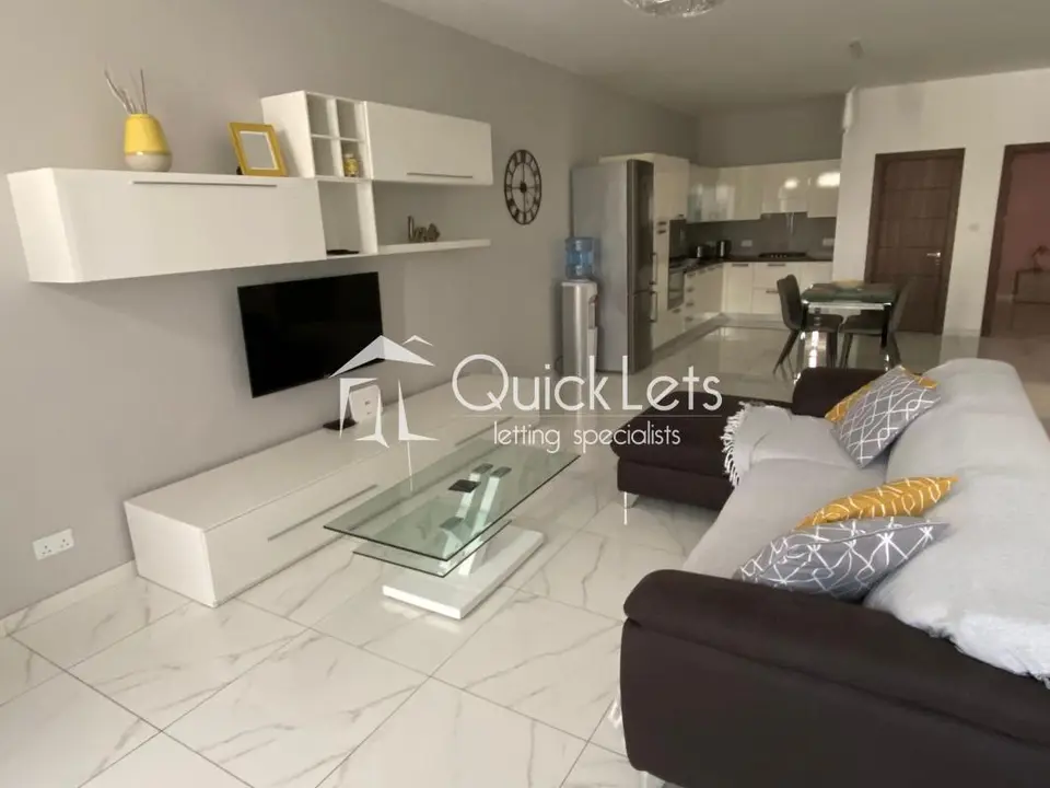 3 bedroom Maisonette to rent in Mosta