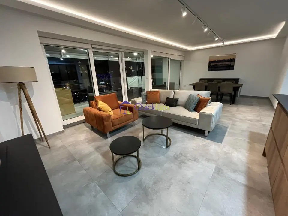 3 bedroom Apartment to rent in Ta' Xbiex
