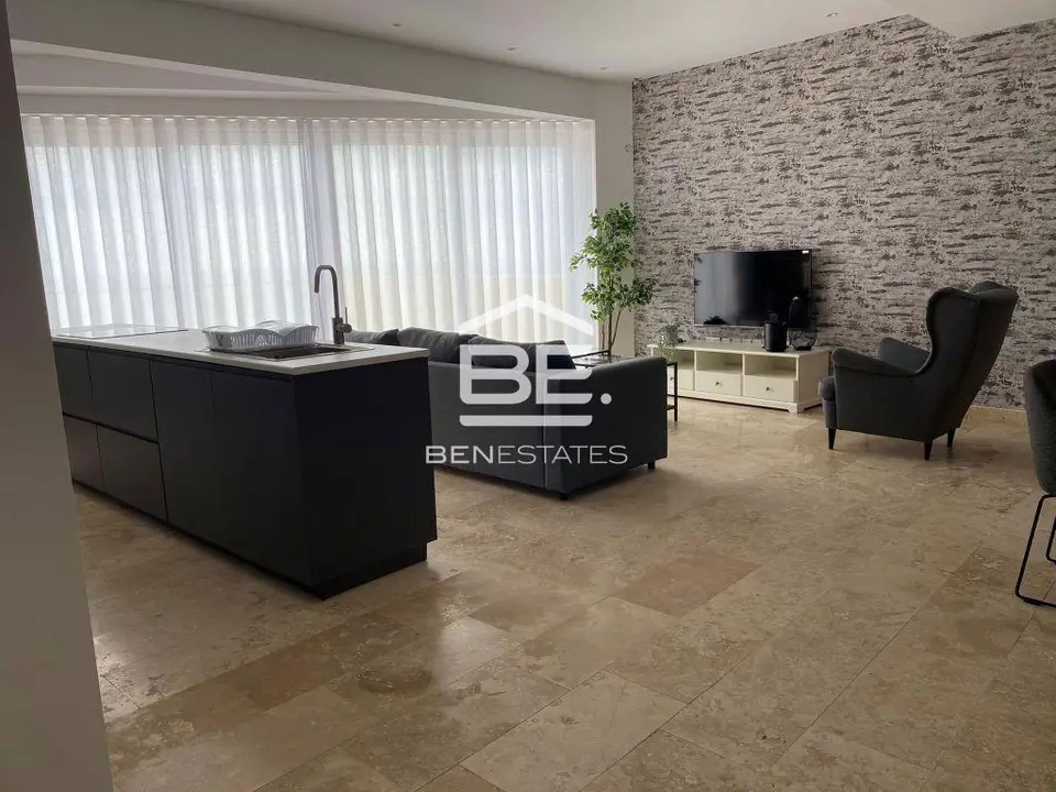 2 bedroom Penthouse to rent in Sliema