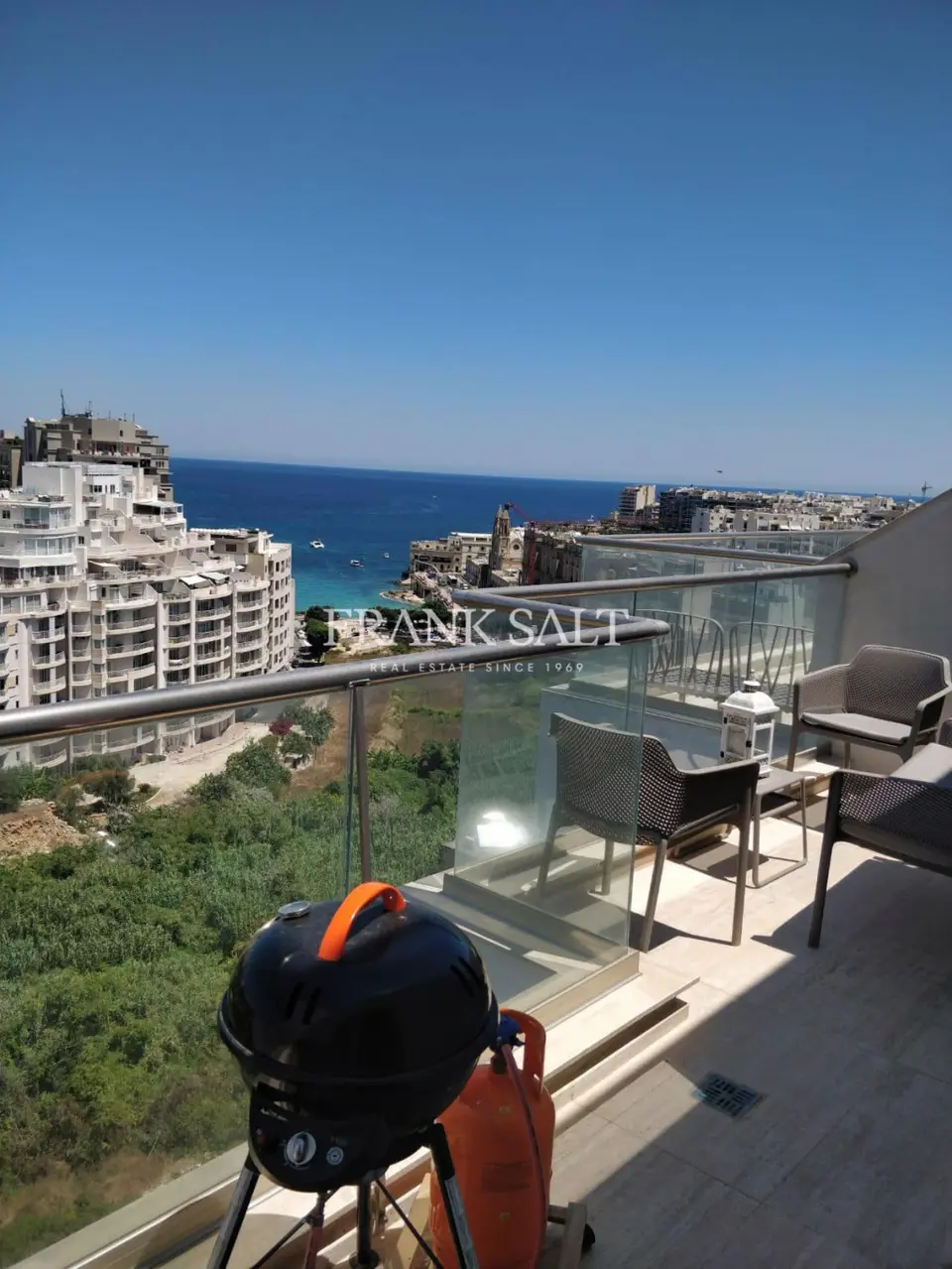 St Julians, Penthouse