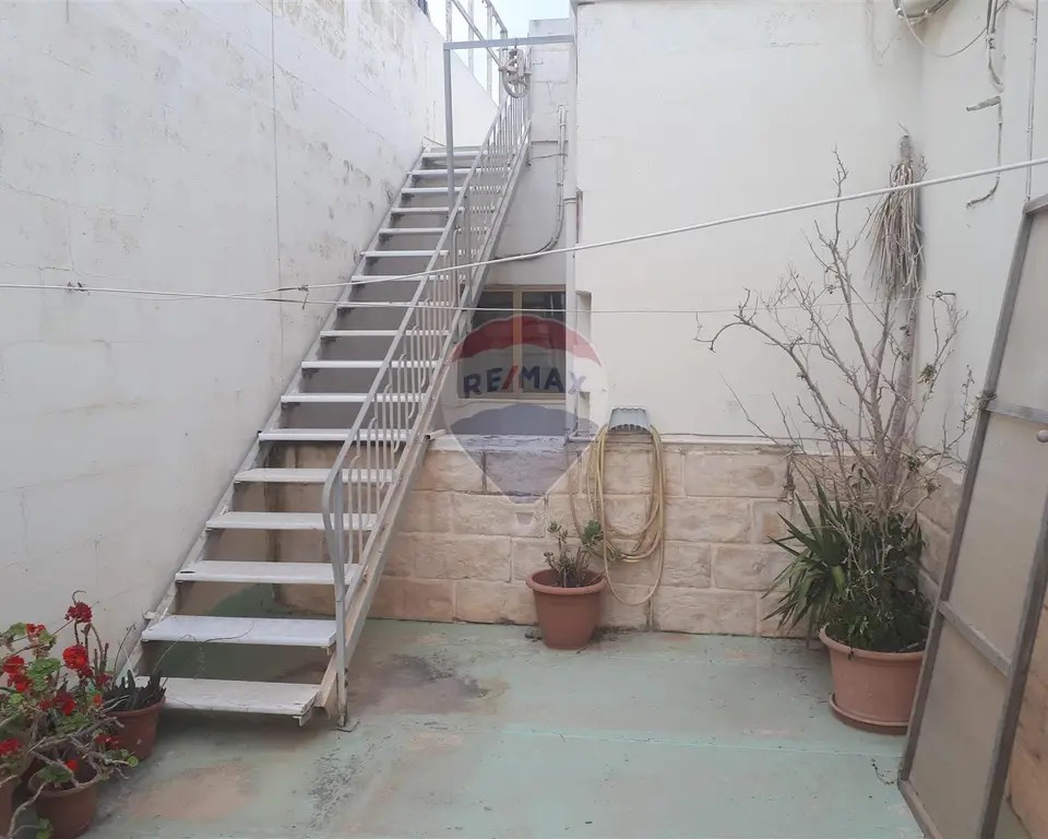 3 bedroom Terraced House to rent in Birzebbuga