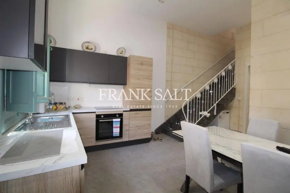 Qala, Terraced House