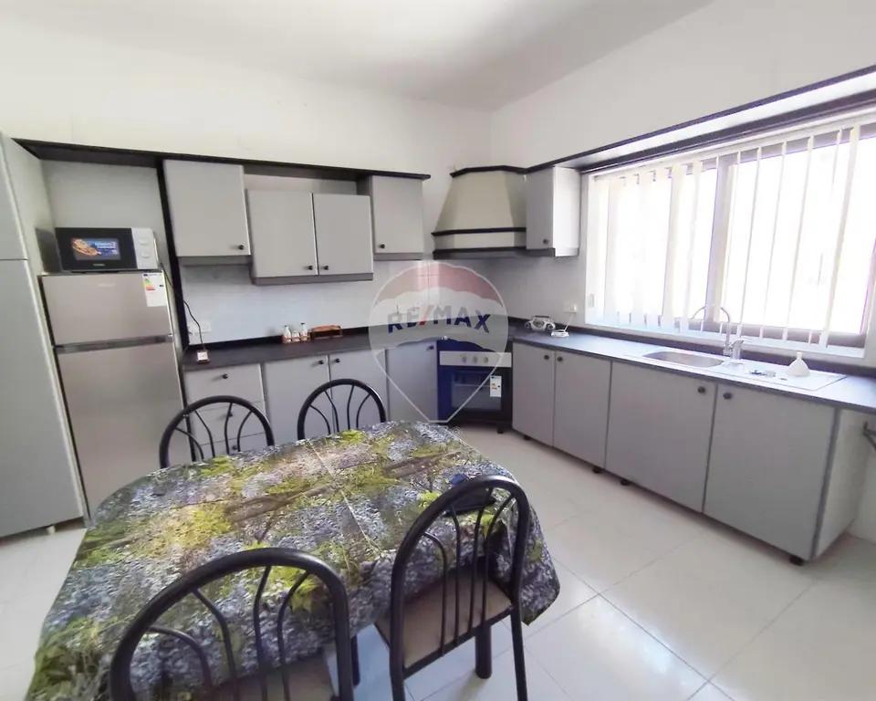 3 bedroom Apartment to rent in Marsascala