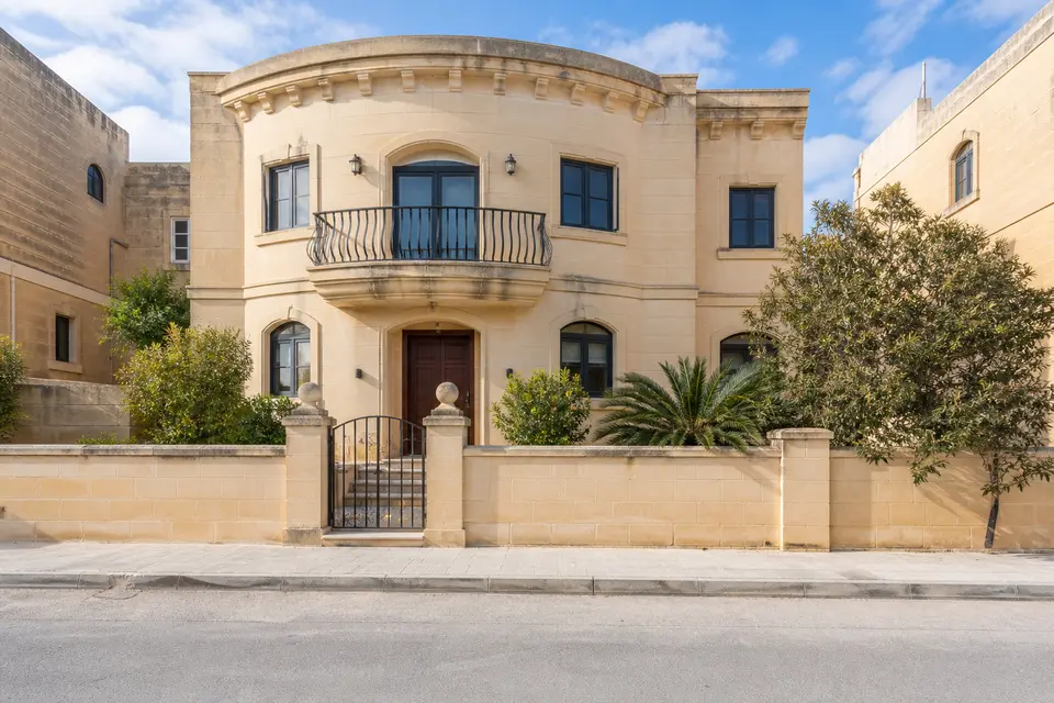 3-bed villa for sale in Gharghur