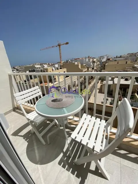 2 bedroom Penthouse to rent in Sliema