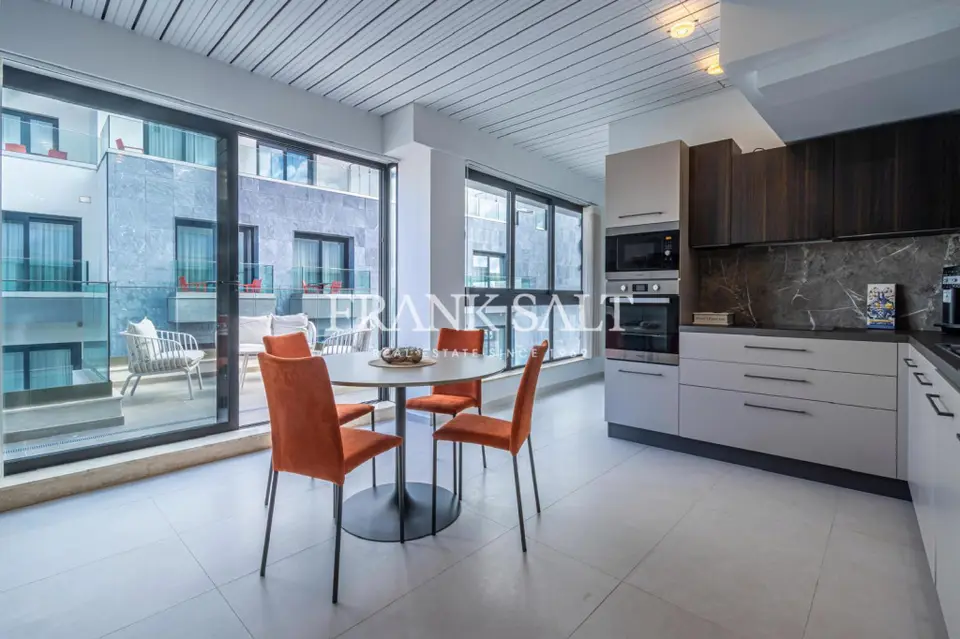 Gzira, Apartment