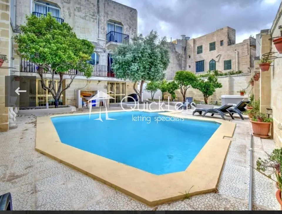 4 bedroom Semi Detached Villa to rent in Ta' Xbiex