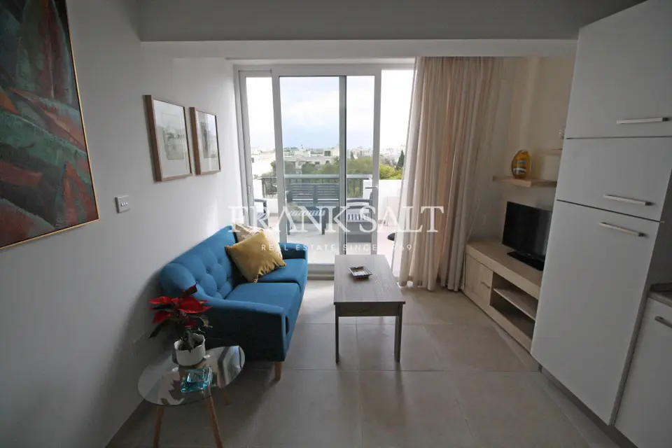 St Julians, Penthouse