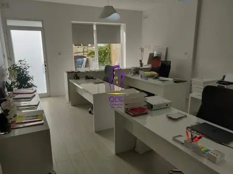 Office to rent in Qawra