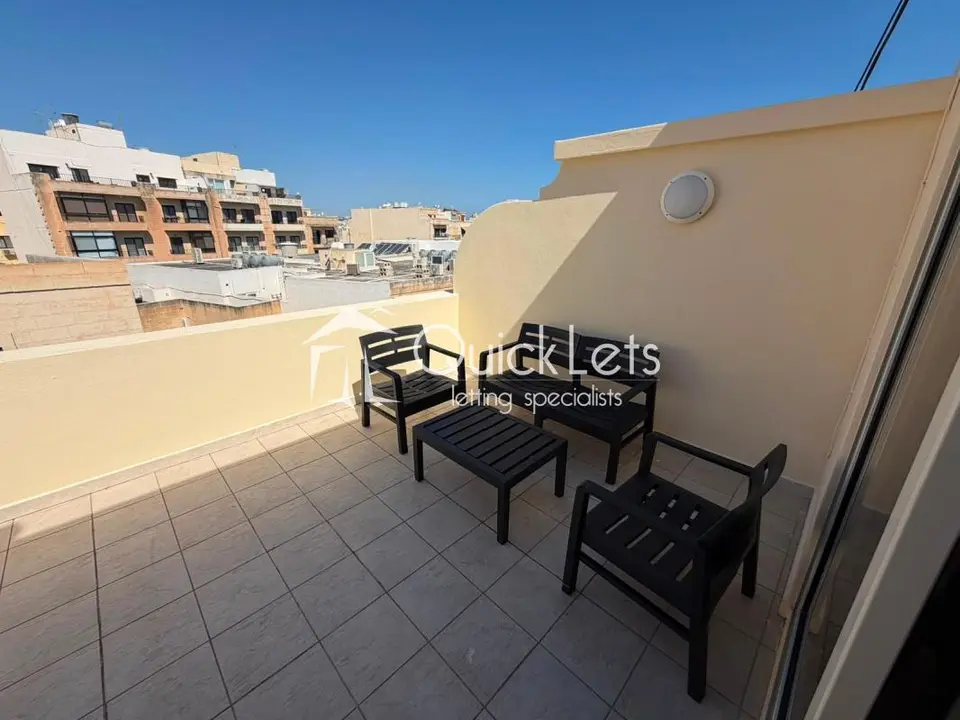 3 bedroom Penthouse to rent in Sliema