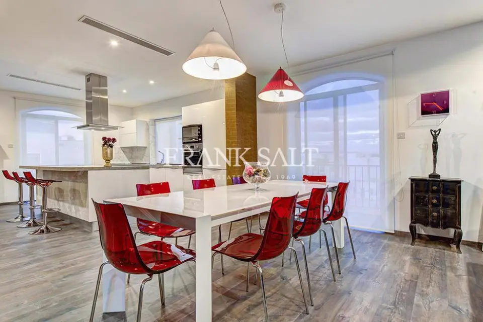 Swieqi, Duplex Apartment