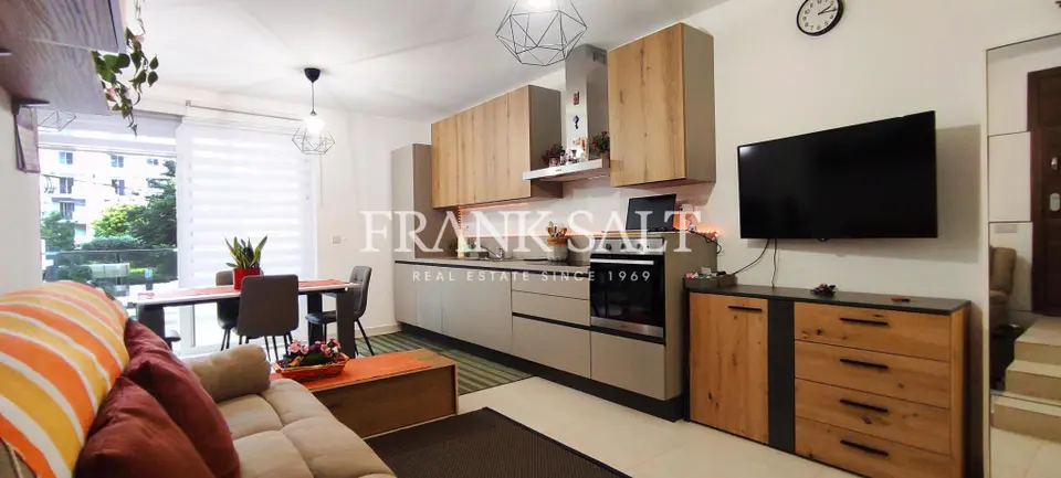 Gzira, Apartment