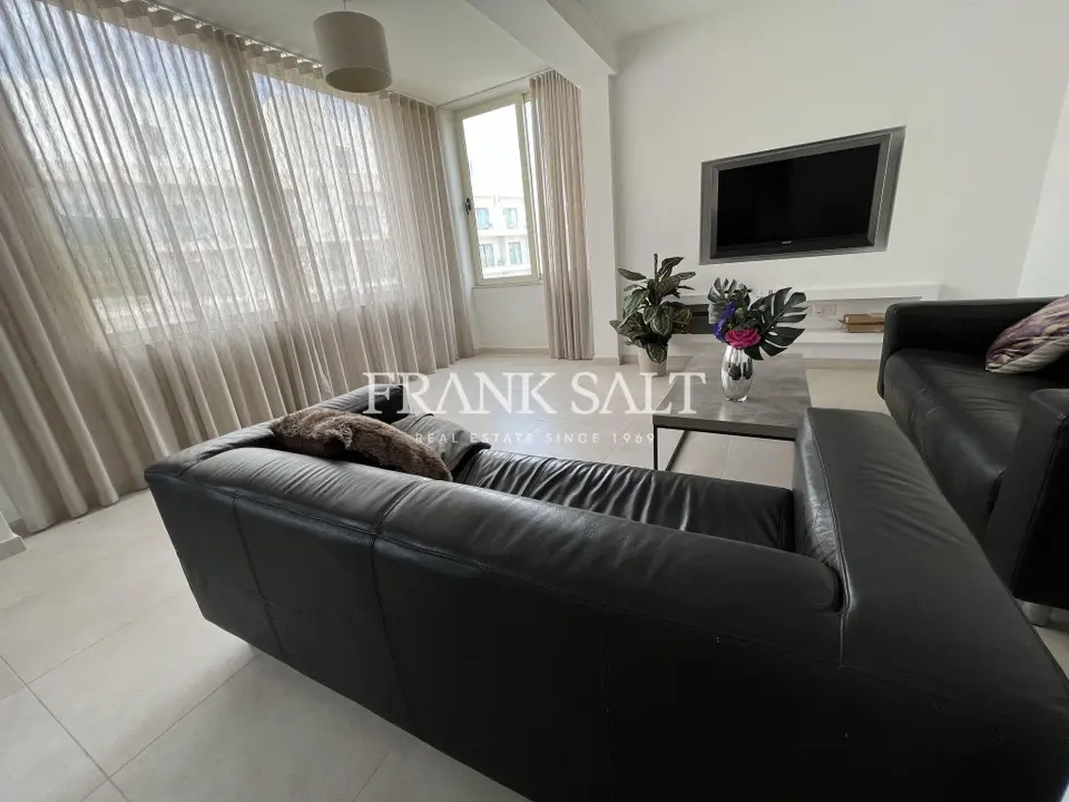 Qawra, Furnished Apartment