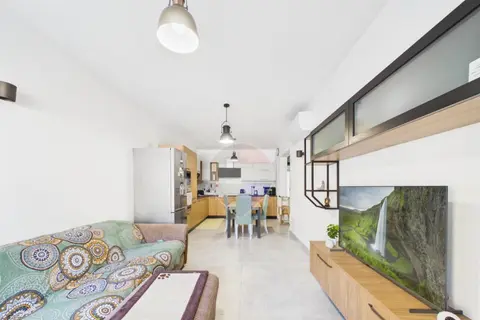 2 Bedroom Maisonette For Sale in Qormi