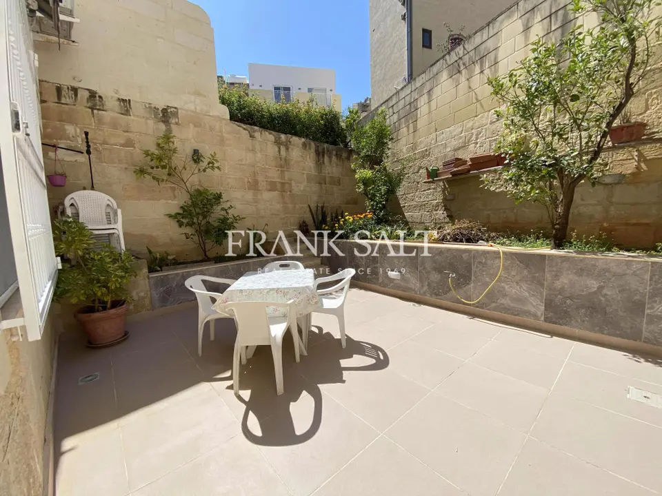 Sliema, Furnished Town House
