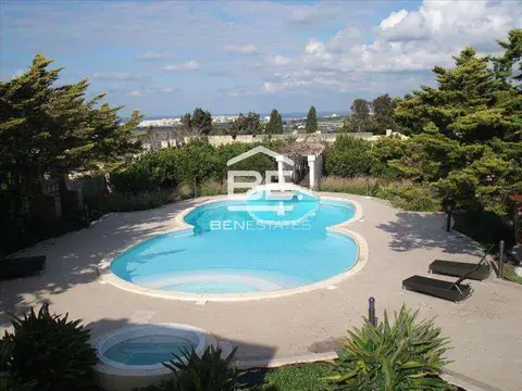 6 bedroom Villa to rent in Mosta