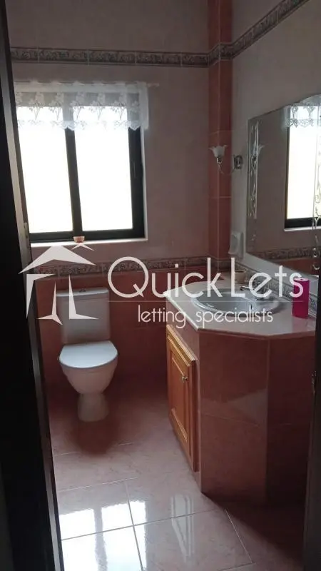 4 bedroom Terraced House to rent in Zabbar